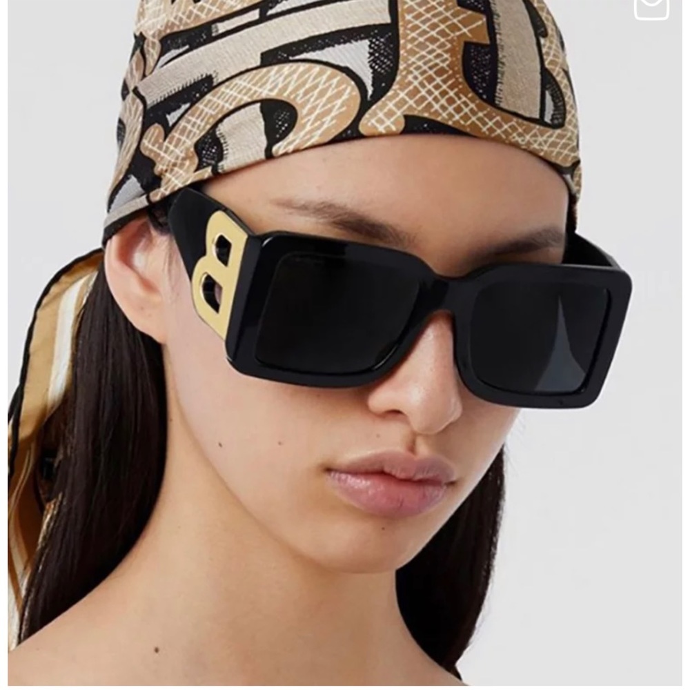 FASHION RETRO OVERSIZED SUNGLASSES